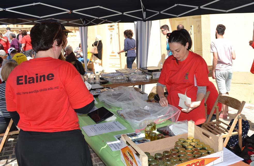 13086907_10154080389034757_6452135931689001999_o